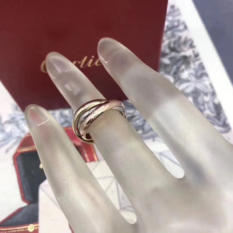 Noble Classic Trinity Ring