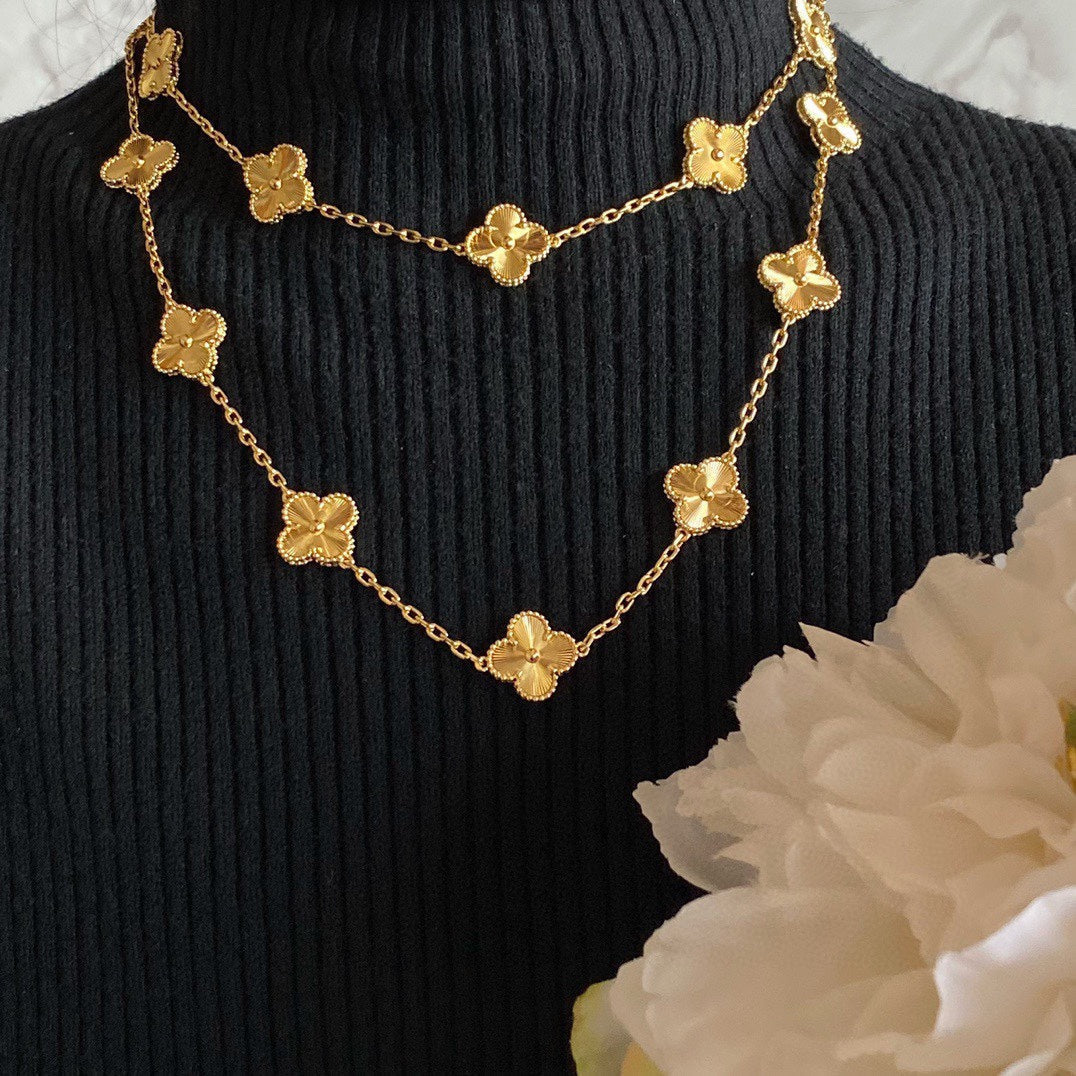 Noble Vintage Alhambra White Gold Agate 20 Motifs Long Necklace