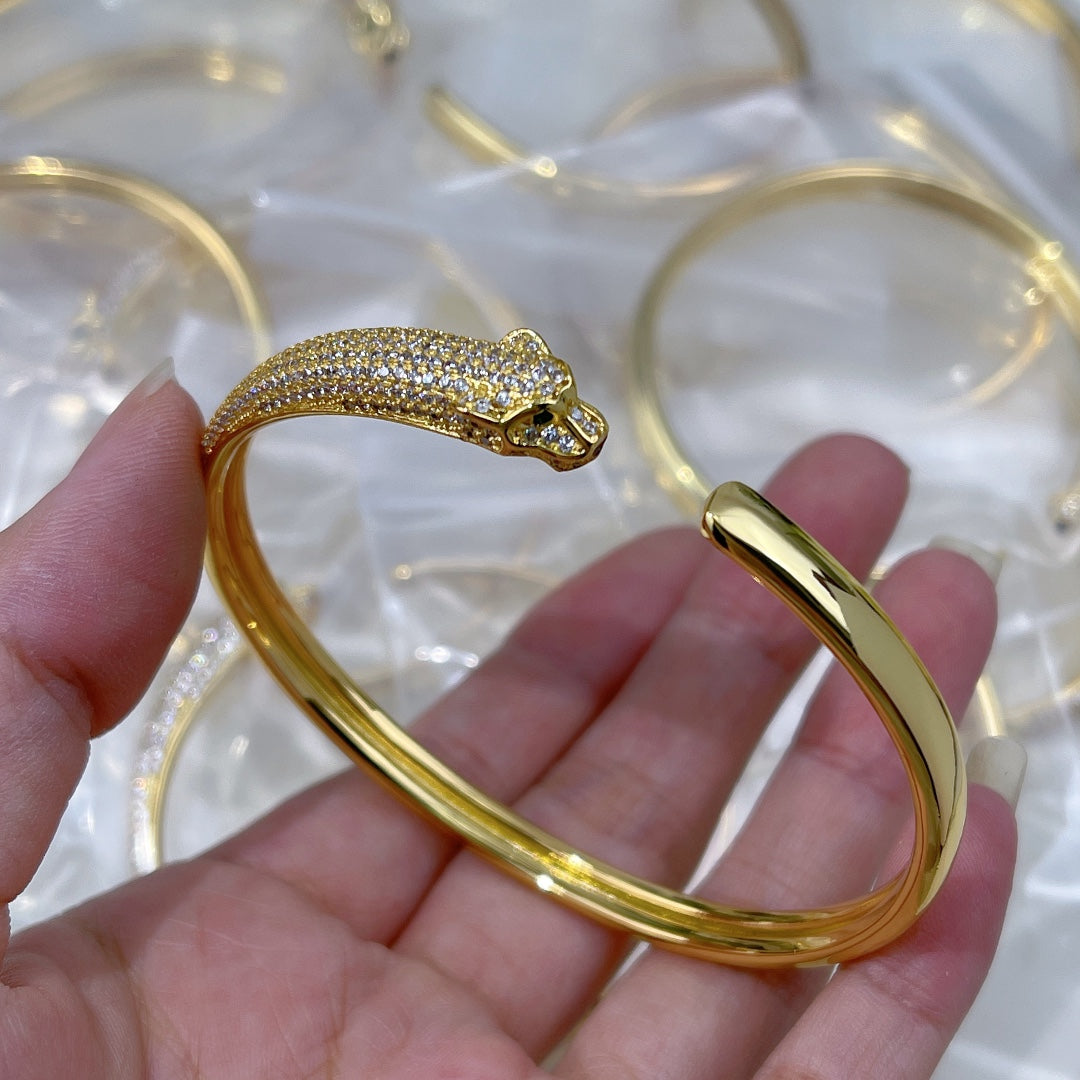 Noble Panthère De Diamonds Bracelet