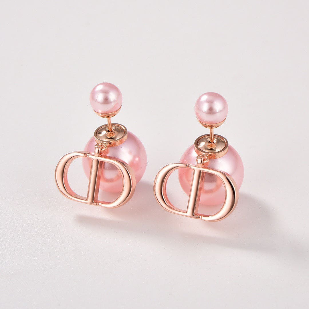 Noble Tribales Pearl Earrings