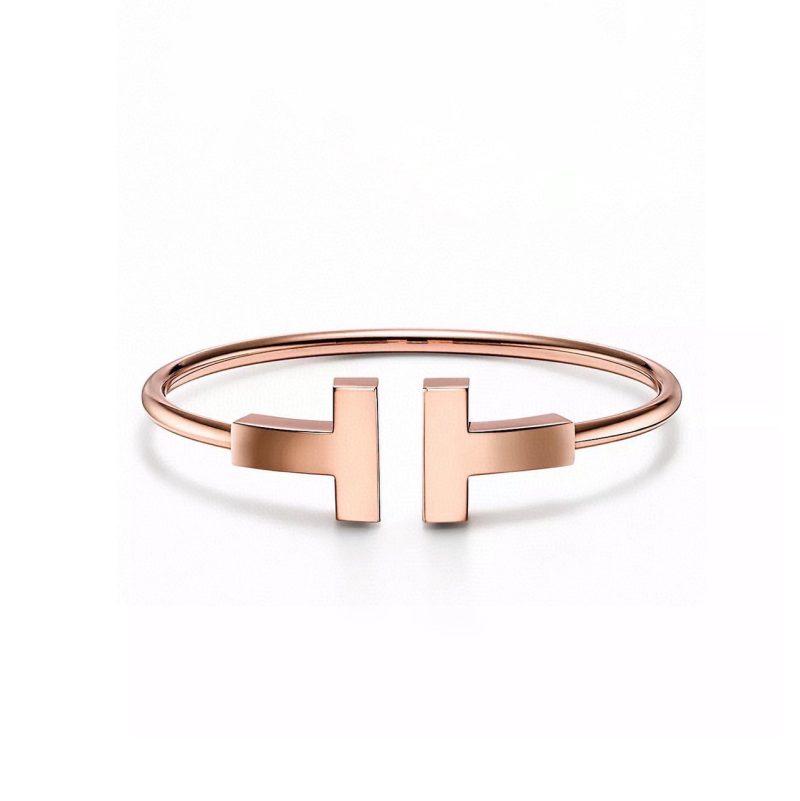 Noble T Wire Bracelet